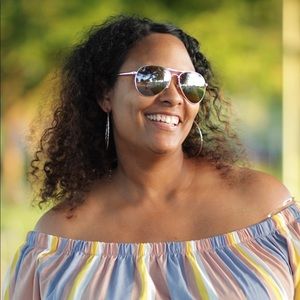 Meet your Posher, Noel